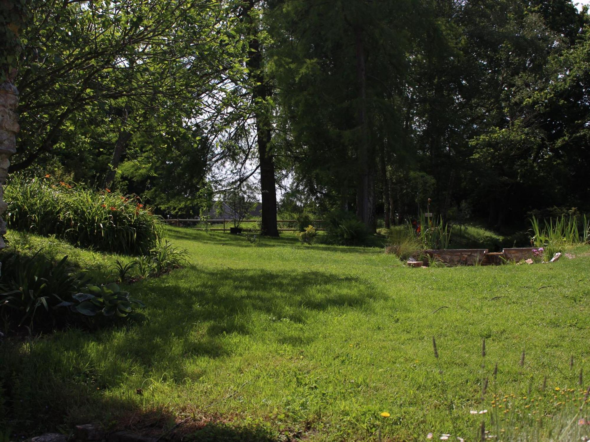 Gîte Cérans-Foulletourte-Cérans, 2 pièces, 6 personnes - FR-1-410-258 Exterior foto